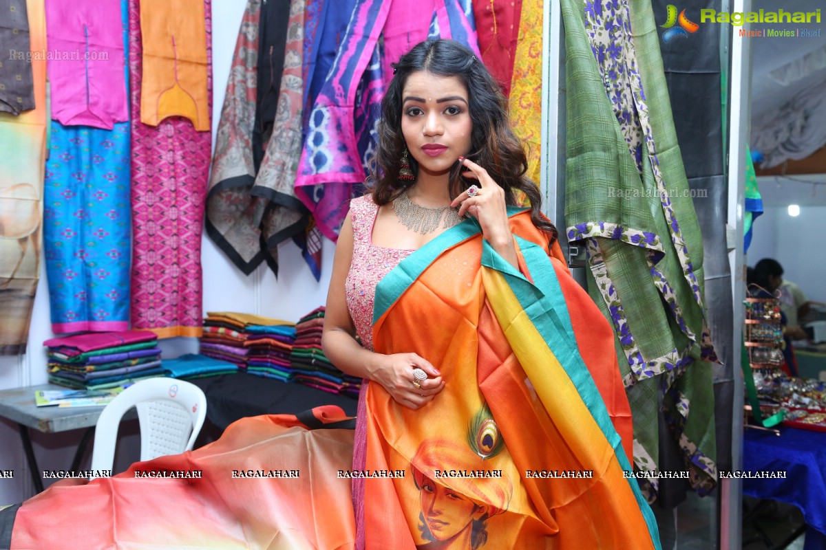 Actress Bhavya Sri Launches National Silk Expo @ Sri Satya sai Nigamagamam