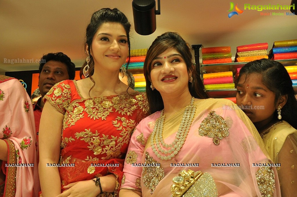 Raashi Khanna and Mehrene Kaur launches KLM Fashion Mall in Nellore