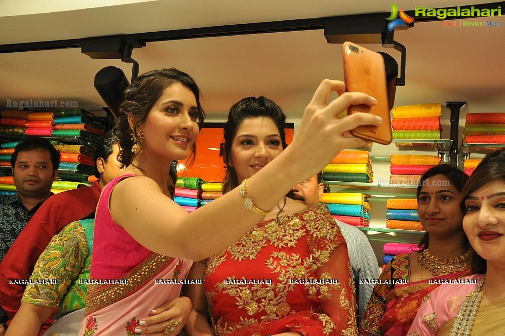 Raashi Khanna and Mehrene Kaur launches KLM Fashion Mall in Nellore