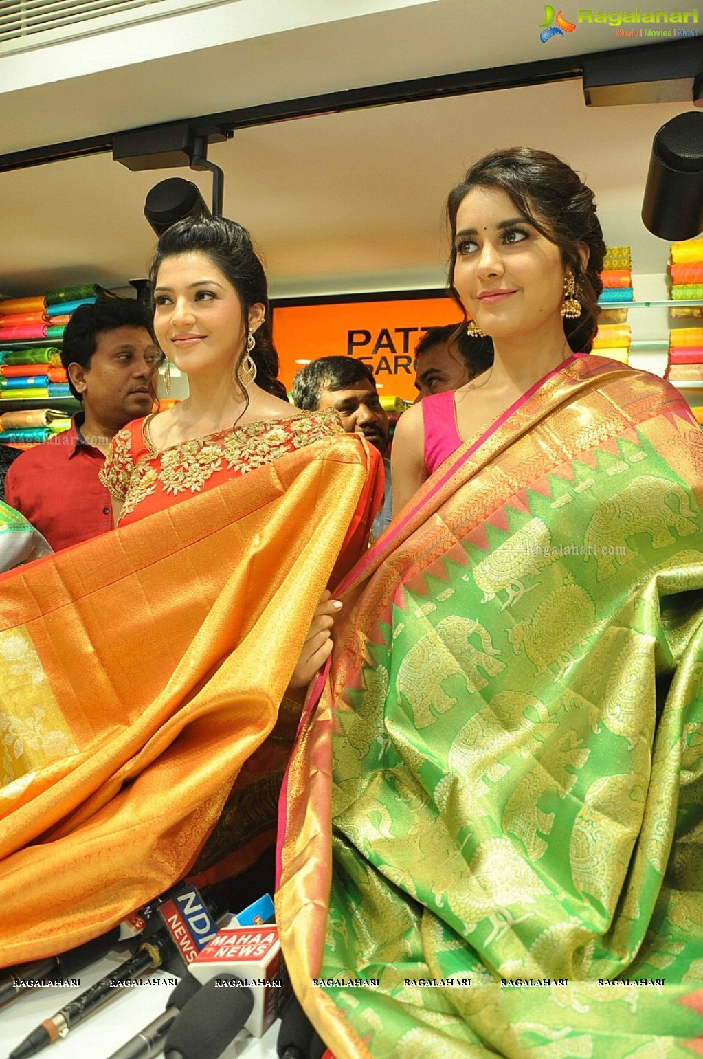 Raashi Khanna and Mehrene Kaur launches KLM Fashion Mall in Nellore