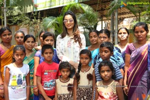 Pochampally Handlooms 