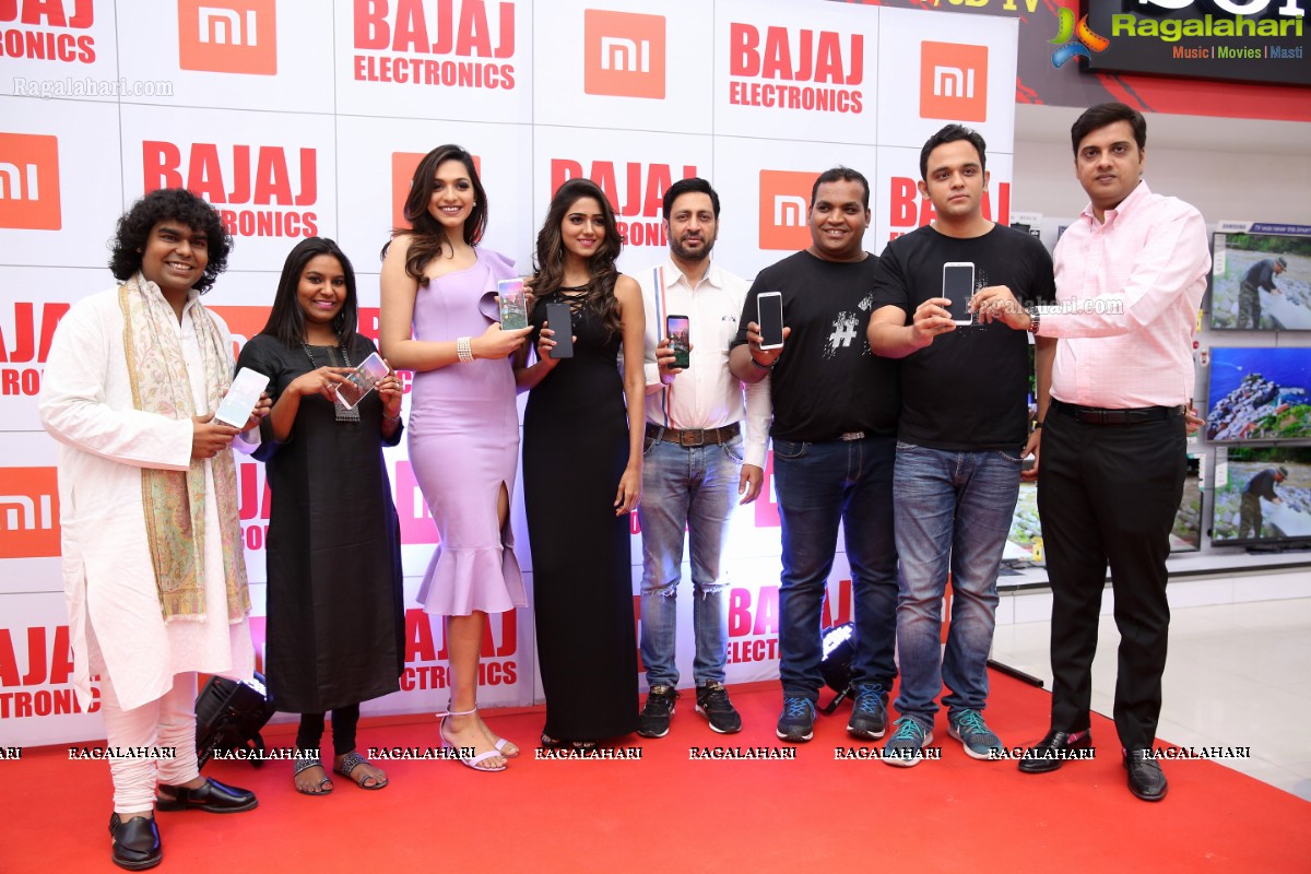 Grand Unveiling Of Redmi Galaxy Note 5 at Bajaj Electronics - Forum Sujana Mall, KPHB