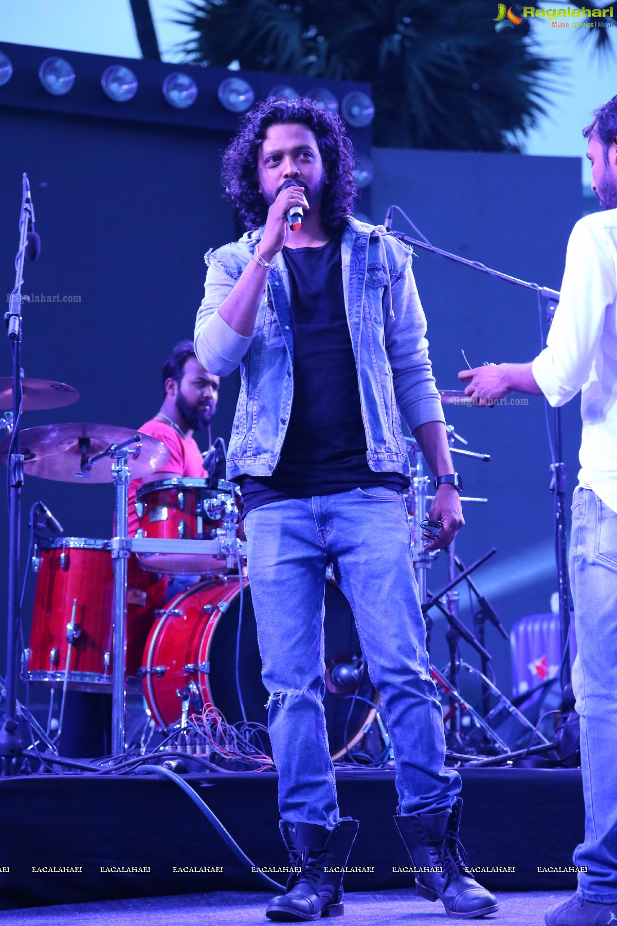 Shiznay 2018 - Singer Nakash Aziz Live Concert at TKR Institutions