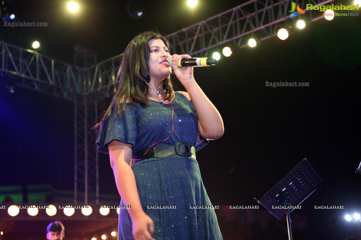 Shiznay 2018 - Singer Nakash Aziz Live Concert at TKR Institutions
