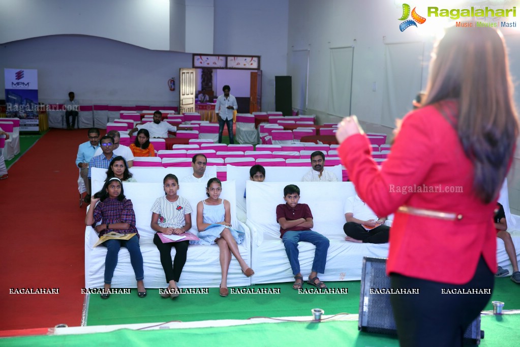 Sports Nutrition Seminar by Shreya Adhav at Kalinga Cultural Center 