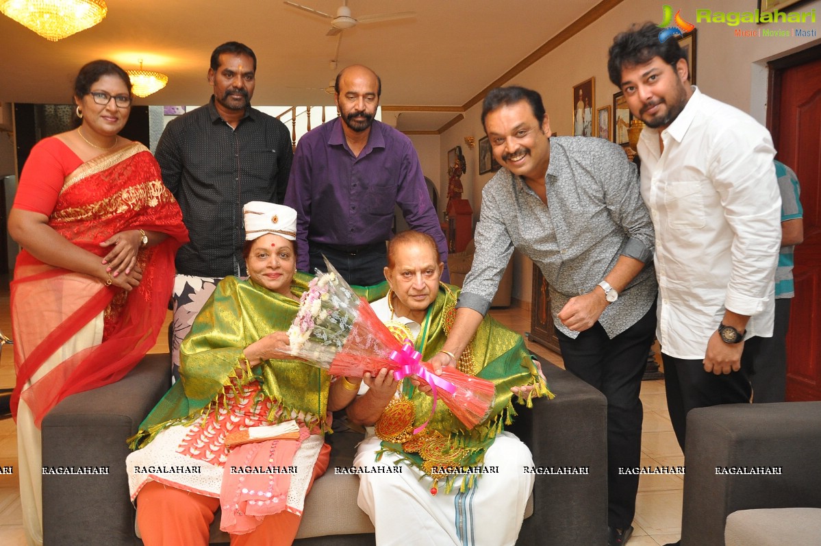 MAA President Naresh & Panel Members Met Superstar Krishna, Vijayanirmala garu