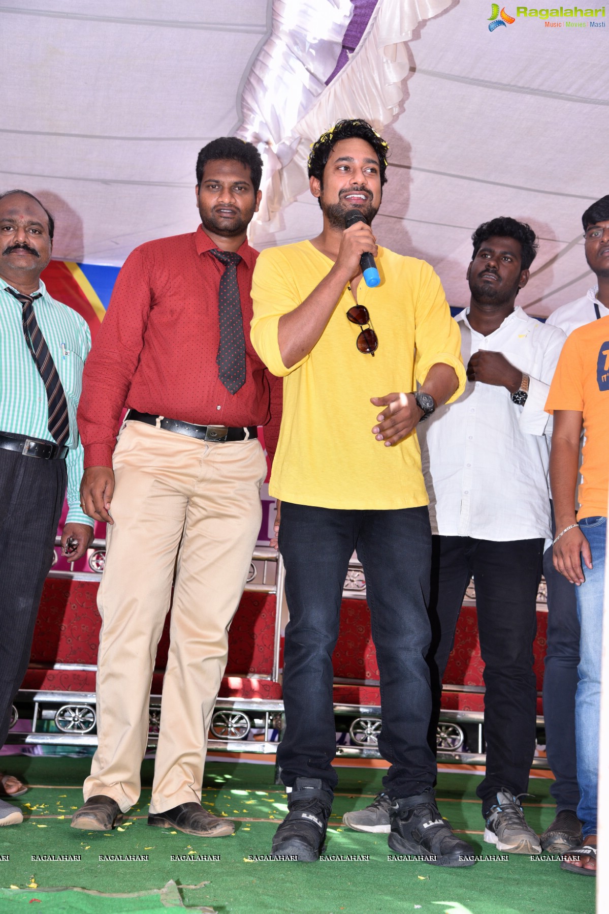 Varun Sandesh Visits Priyadarshini Colleges in Nellore