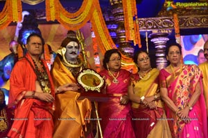 Vishvanata Saamraagni Title Presentation To B Saroja Devi