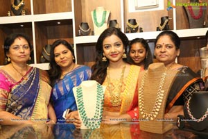 Nitya Shetty Inaugurates Aarna Collections