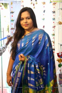 Nitya Shetty Inaugurates Aarna Collections