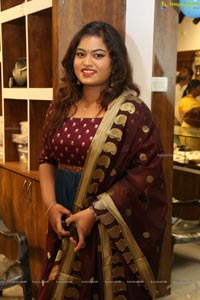 Nitya Shetty Inaugurates Aarna Collections