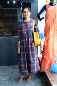 Nitya Shetty Inaugurates Aarna Collections