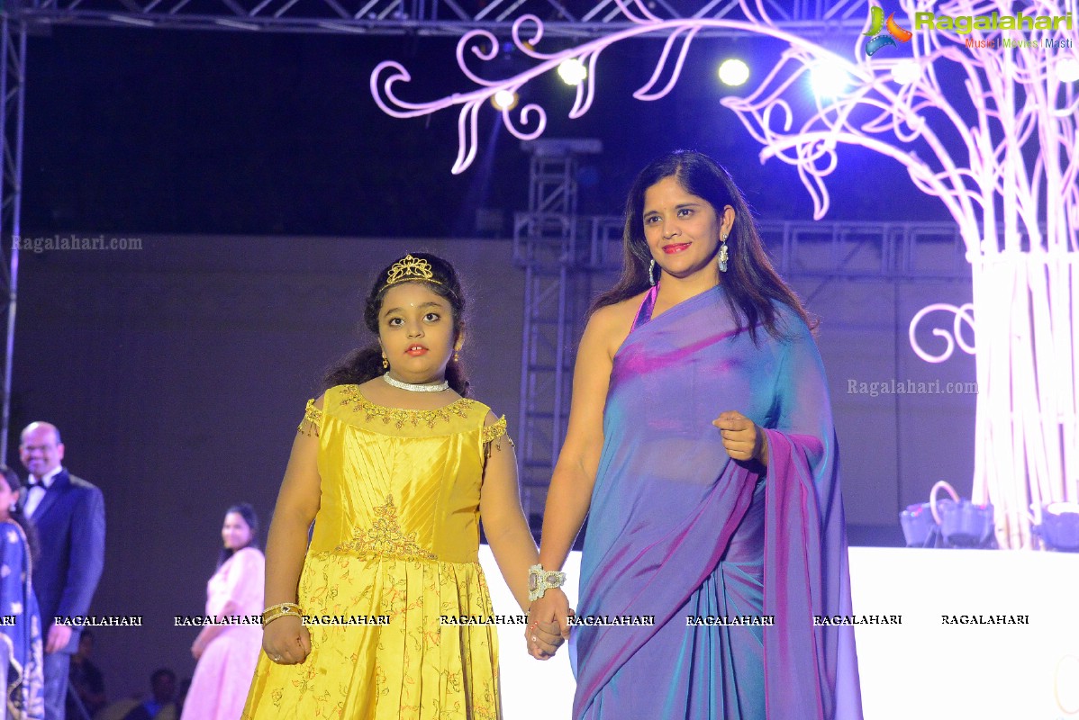 Anaika Fashion Show by Care Foundation & Apollo Cancer Hospital at Taj Krishna