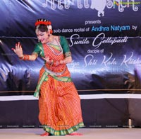 Ms Sunila Gollapudi Presents Andhra Natyam