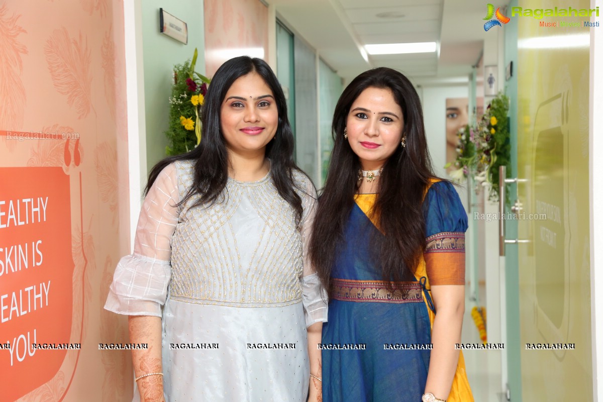 DERMIQ Cosmetic Clinic Launch by Omkar, Divyansha Kaushik & Sunaina at Kondapur