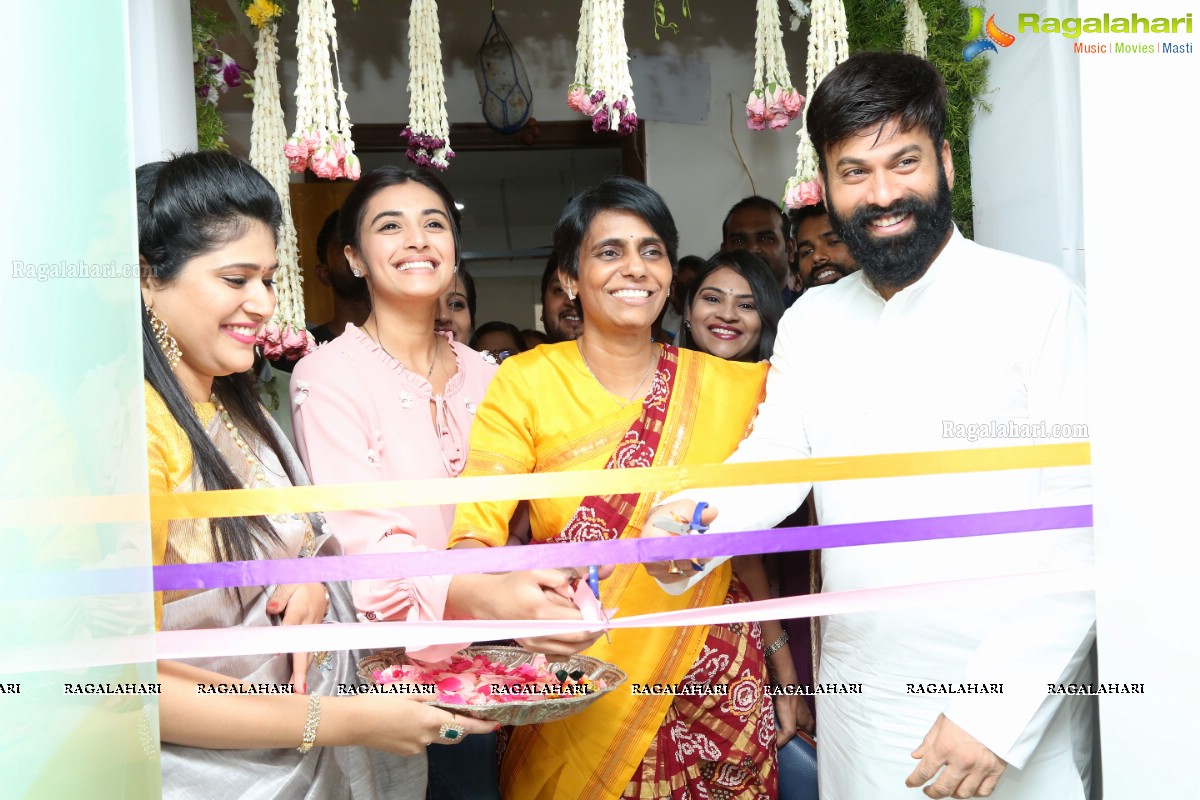 DERMIQ Cosmetic Clinic Launch by Omkar, Divyansha Kaushik & Sunaina at Kondapur