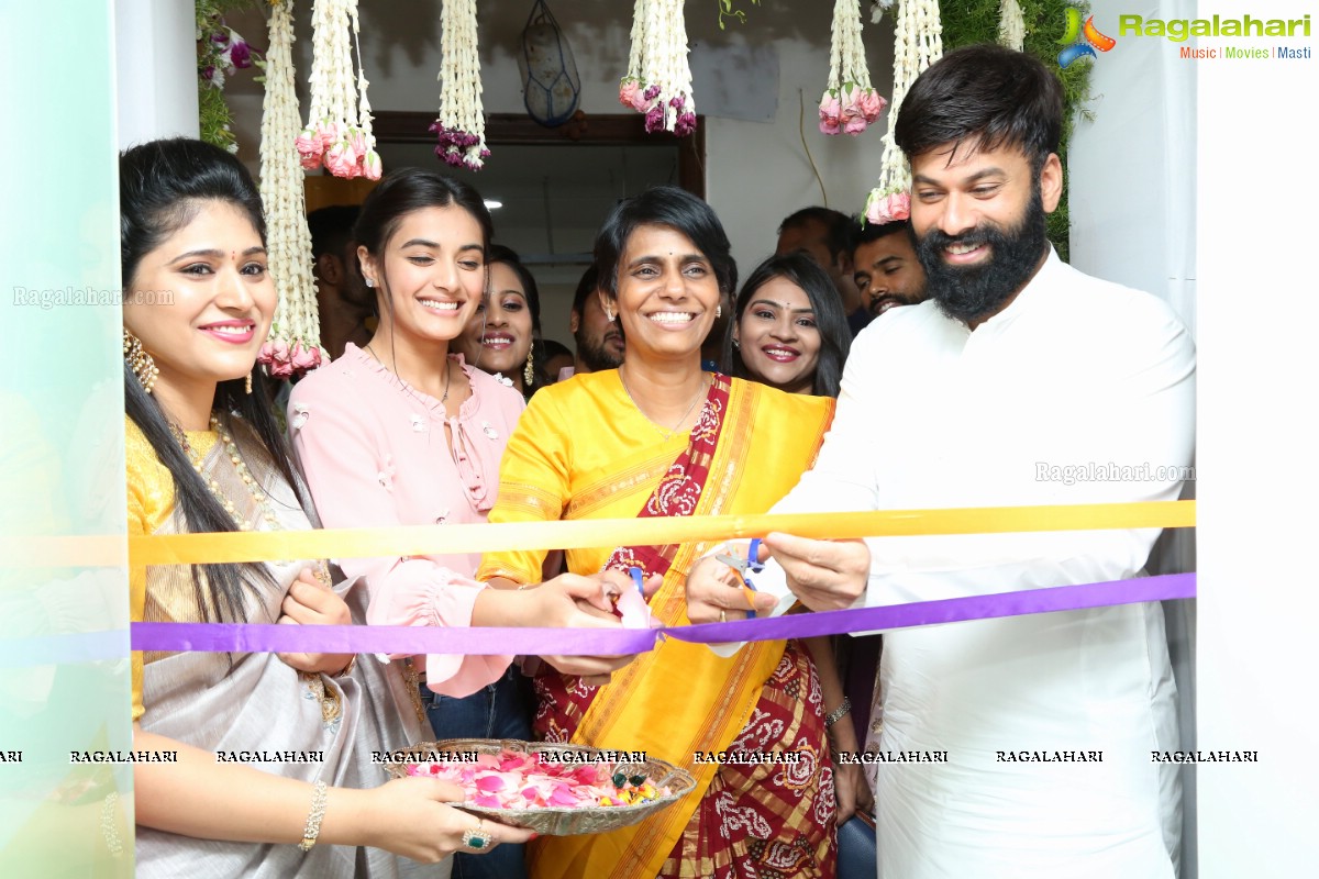 DERMIQ Cosmetic Clinic Launch by Omkar, Divyansha Kaushik & Sunaina at Kondapur