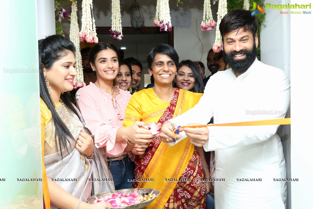 DERMIQ Cosmetic Clinic Launch by Omkar, Divyansha Kaushik & Sunaina at Kondapur