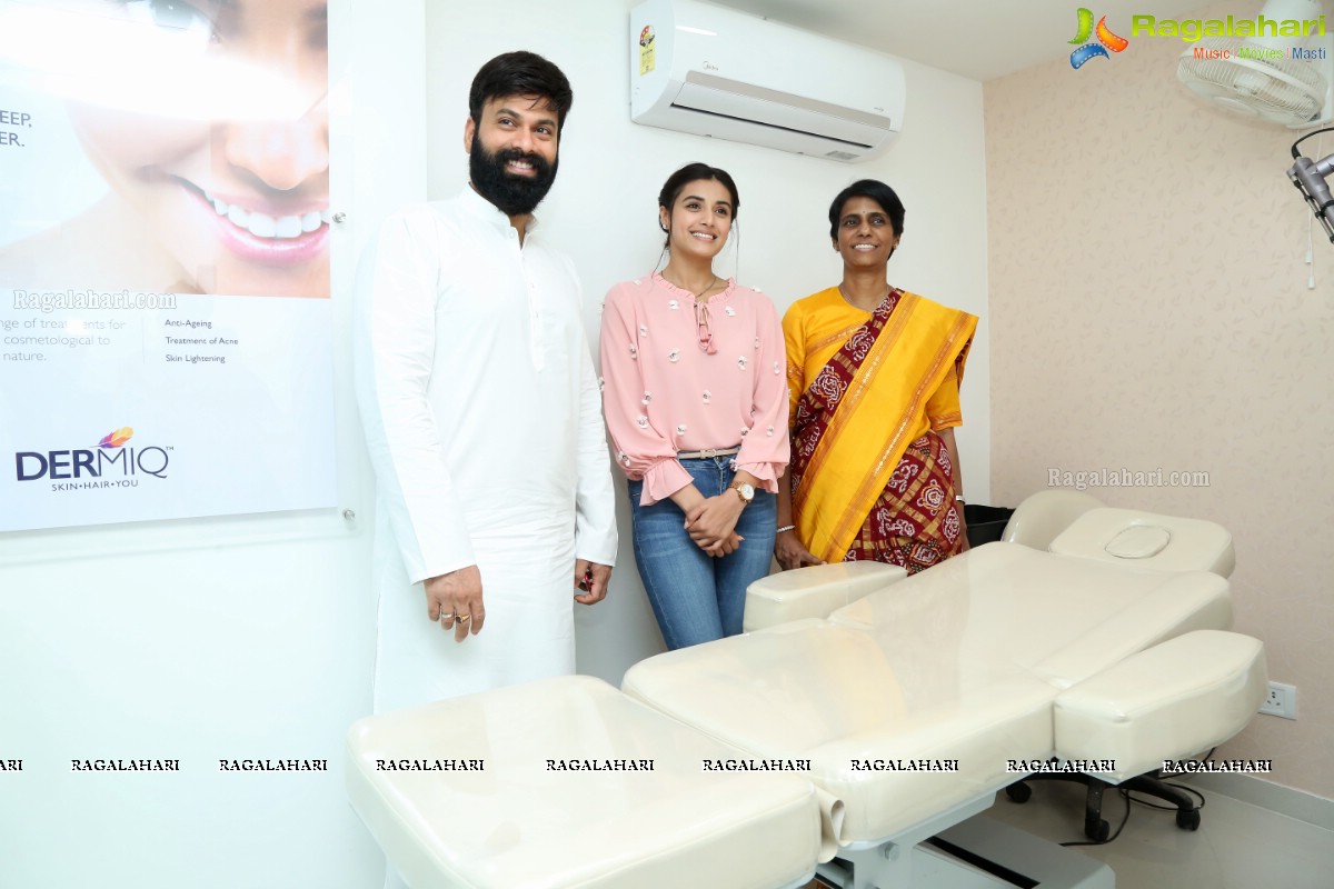 DERMIQ Cosmetic Clinic Launch by Omkar, Divyansha Kaushik & Sunaina at Kondapur