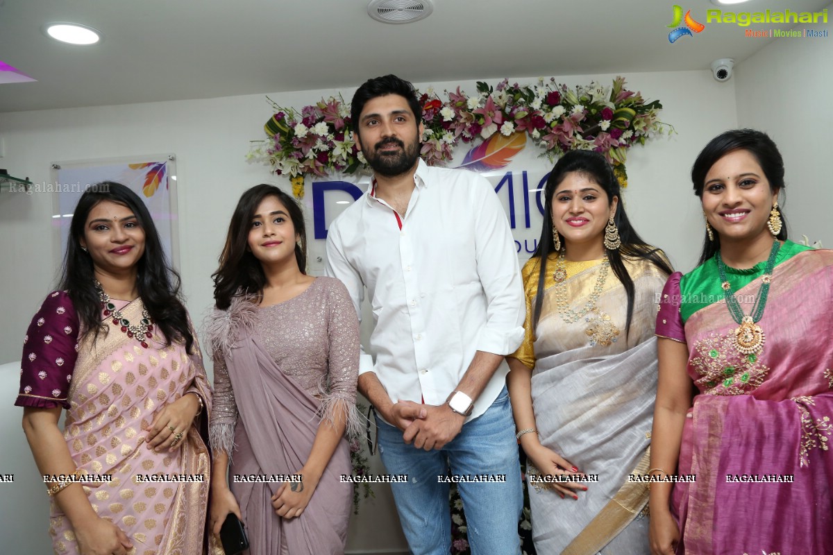 DERMIQ Cosmetic Clinic Launch by Omkar, Divyansha Kaushik & Sunaina at Kondapur