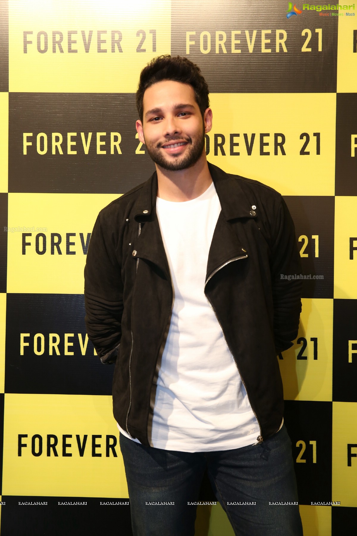 Siddhant Chaturvedi Unveils Forever 21's Second Store at Inorbit Mall in Hyderabad