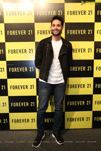 Siddhant Chaturvedi Unveils Forever 21's New Store