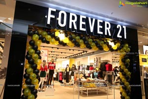 Siddhant Chaturvedi Unveils Forever 21's New Store