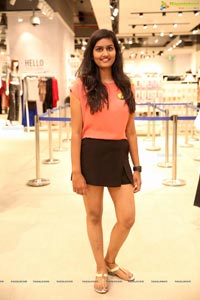 Siddhant Chaturvedi Unveils Forever 21's New Store