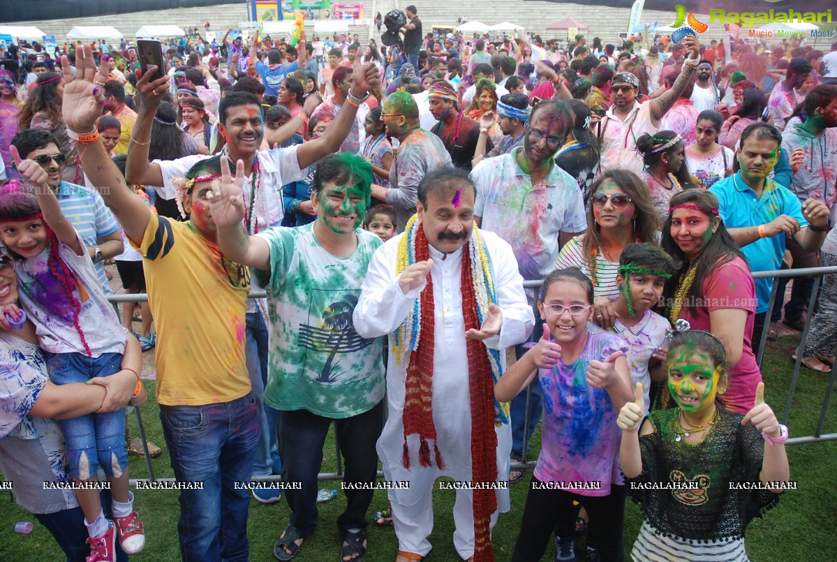 Grand Holi Celebrations 'Holi Hai' By Country Club at Zabeel Park in Dubai