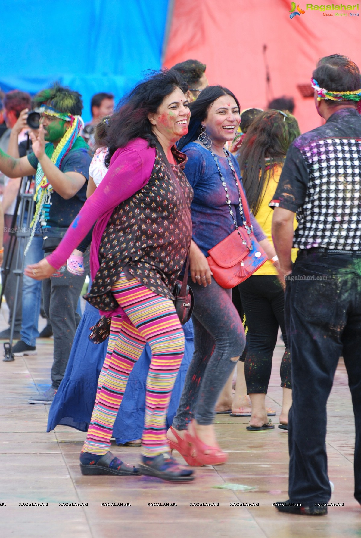 Grand Holi Celebrations 'Holi Hai' By Country Club at Zabeel Park in Dubai