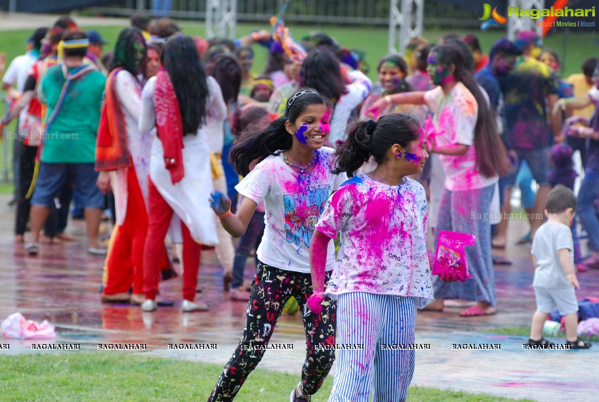 Grand Holi Celebrations 'Holi Hai' By Country Club at Zabeel Park in Dubai