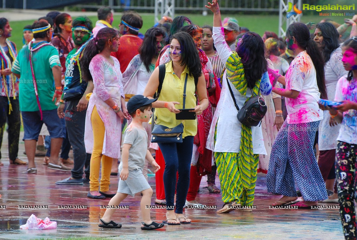 Grand Holi Celebrations 'Holi Hai' By Country Club at Zabeel Park in Dubai