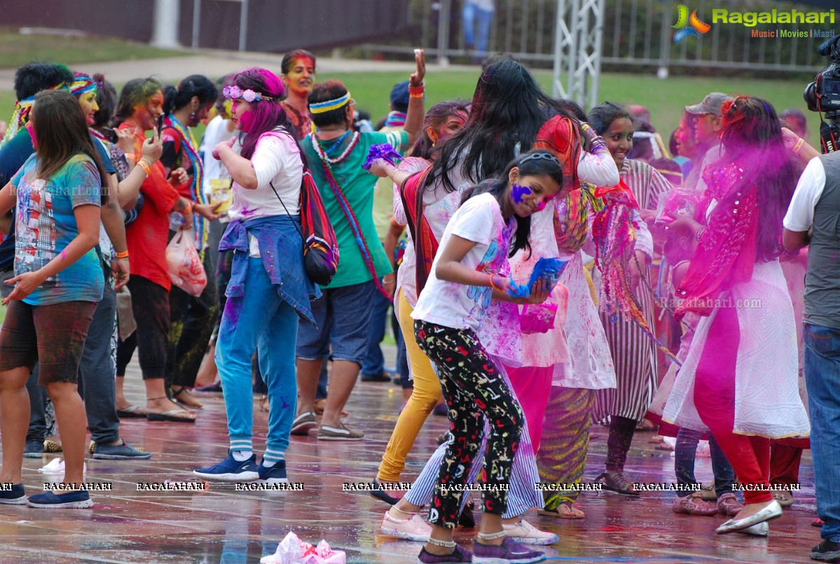 Grand Holi Celebrations 'Holi Hai' By Country Club at Zabeel Park in Dubai