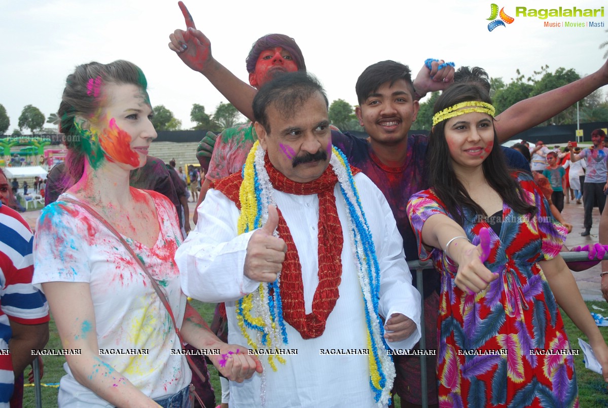 Grand Holi Celebrations 'Holi Hai' By Country Club at Zabeel Park in Dubai