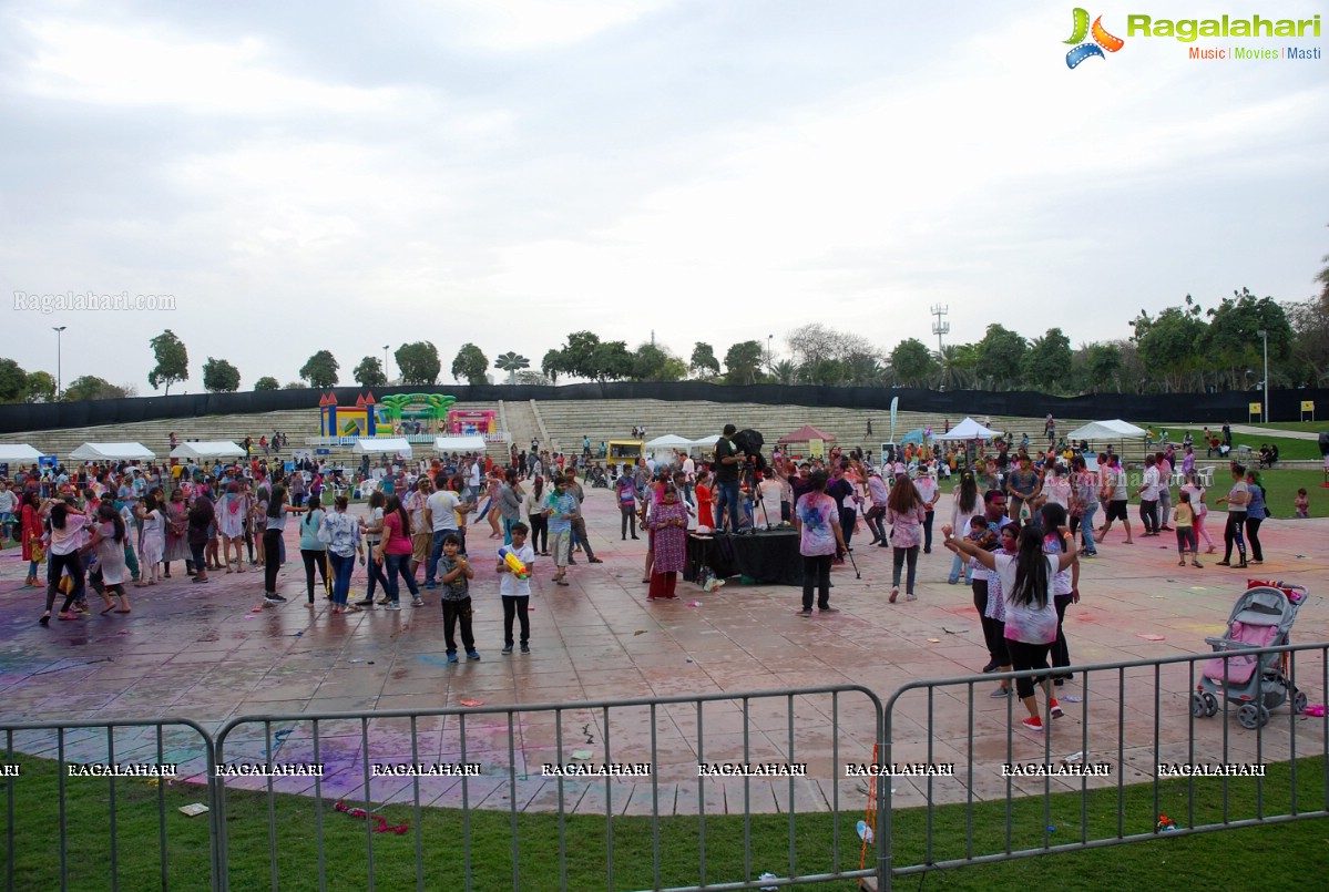 Grand Holi Celebrations 'Holi Hai' By Country Club at Zabeel Park in Dubai