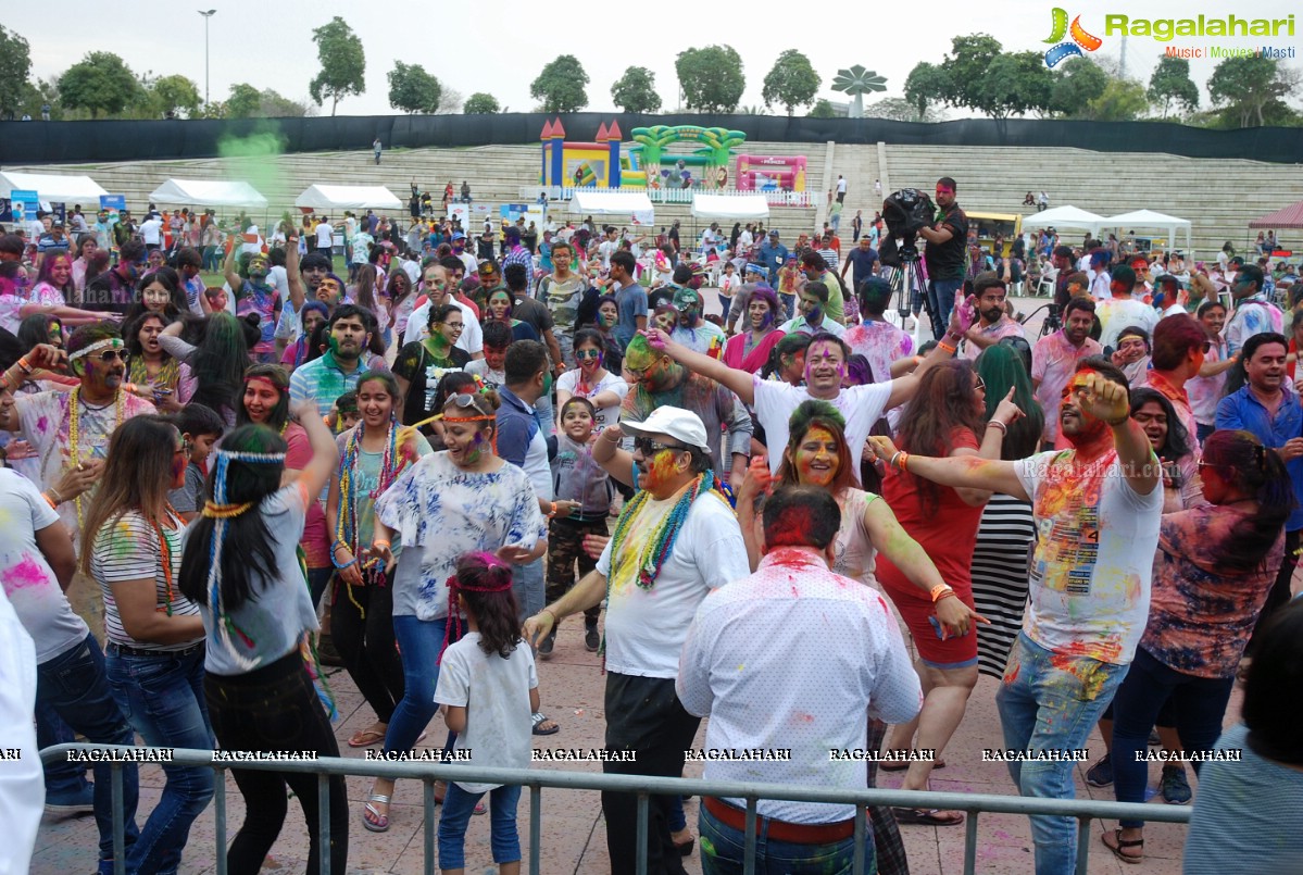 Grand Holi Celebrations 'Holi Hai' By Country Club at Zabeel Park in Dubai