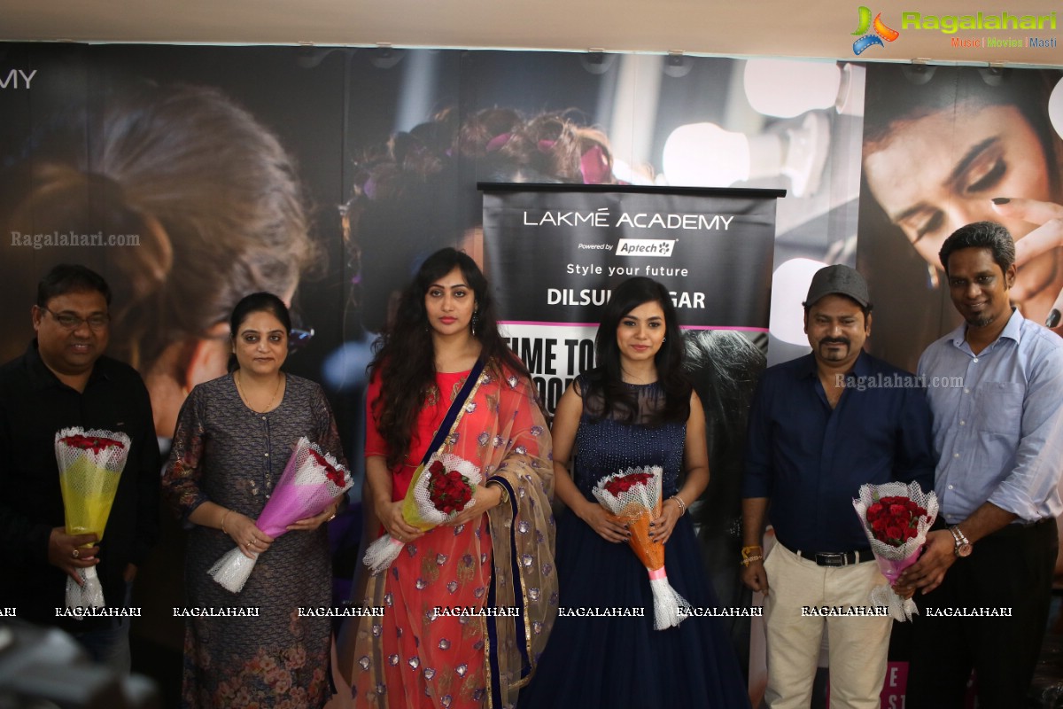 Maya Nelluri Launches Lakme Academy Powered by Aptech New Center