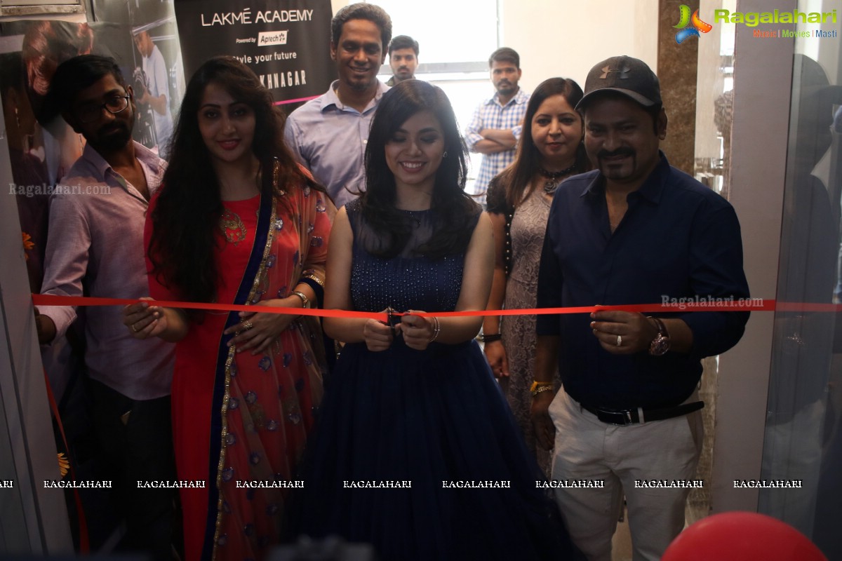 Maya Nelluri Launches Lakme Academy Powered by Aptech New Center