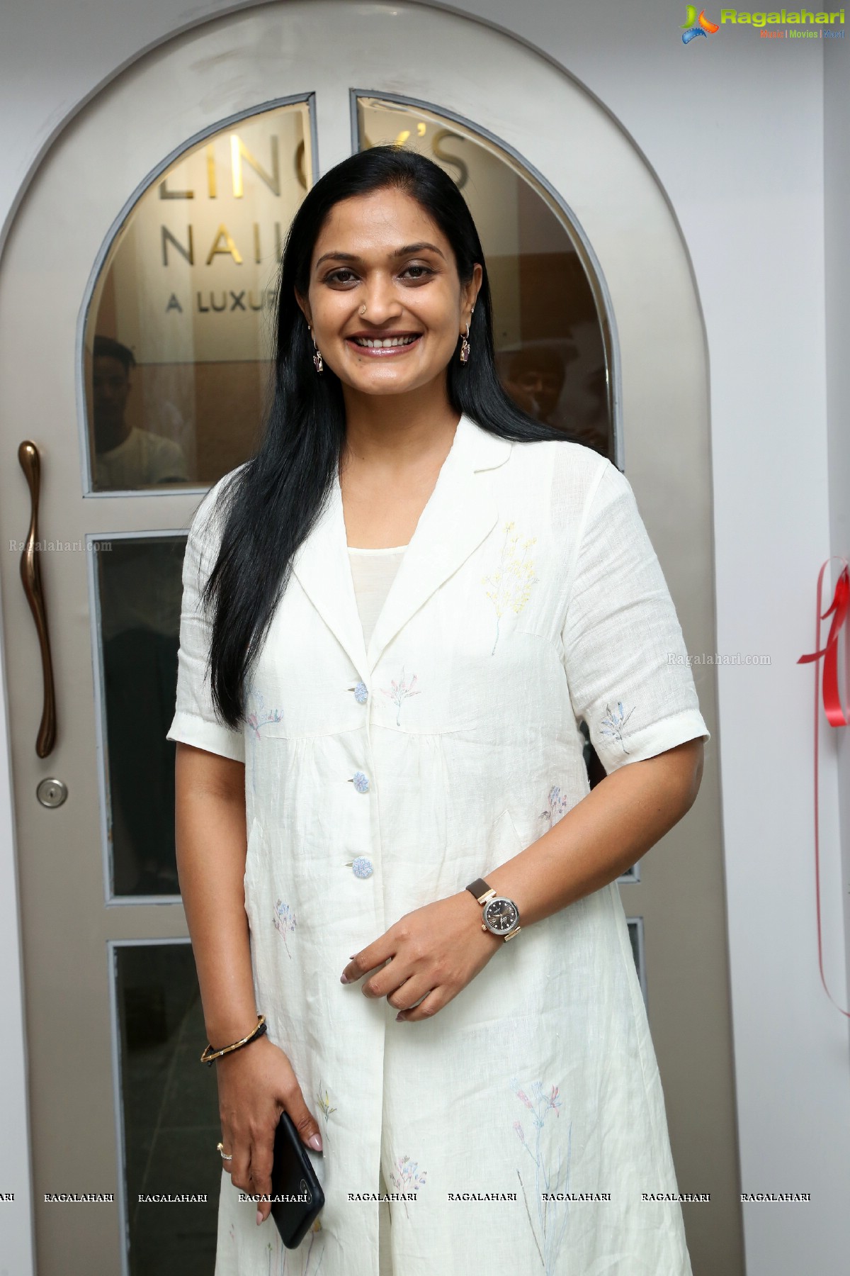 Ritu Varma Inaugurates Lincy's Nail Bar Salon at Jubilee Hills 