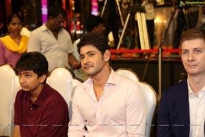 Mahesh Babu Unveils His Madame Tussauds Wax Statue