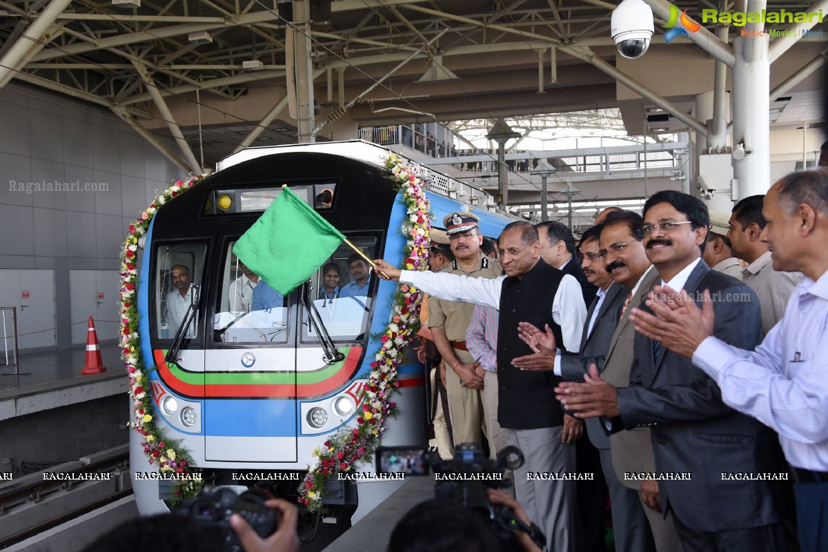 Governor E.S.L. Narasimhan Flags Off Ameerpet to Hi-Tec City Metro Rail Stretch