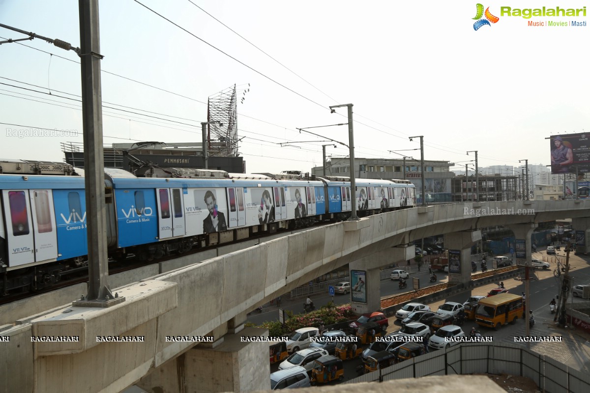 Governor E.S.L. Narasimhan Flags Off Ameerpet to Hi-Tec City Metro Rail Stretch