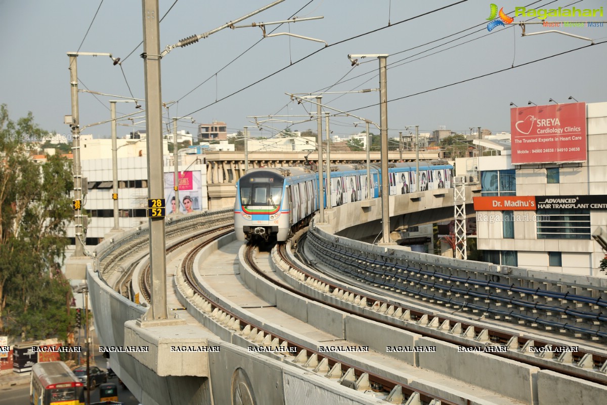 Governor E.S.L. Narasimhan Flags Off Ameerpet to Hi-Tec City Metro Rail Stretch