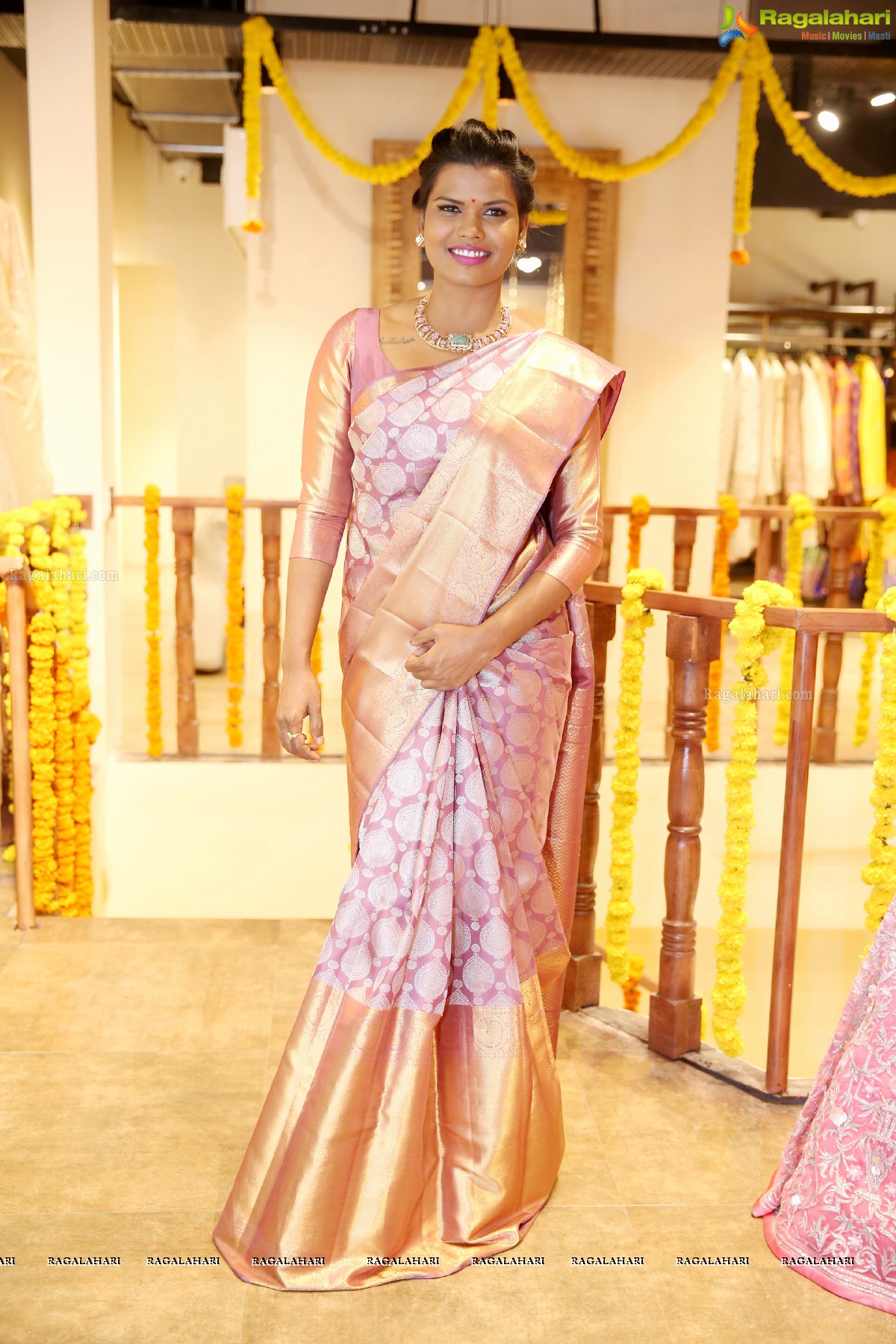 Samantha Unveils Mugdha Flagship Store @ Banjara Hills