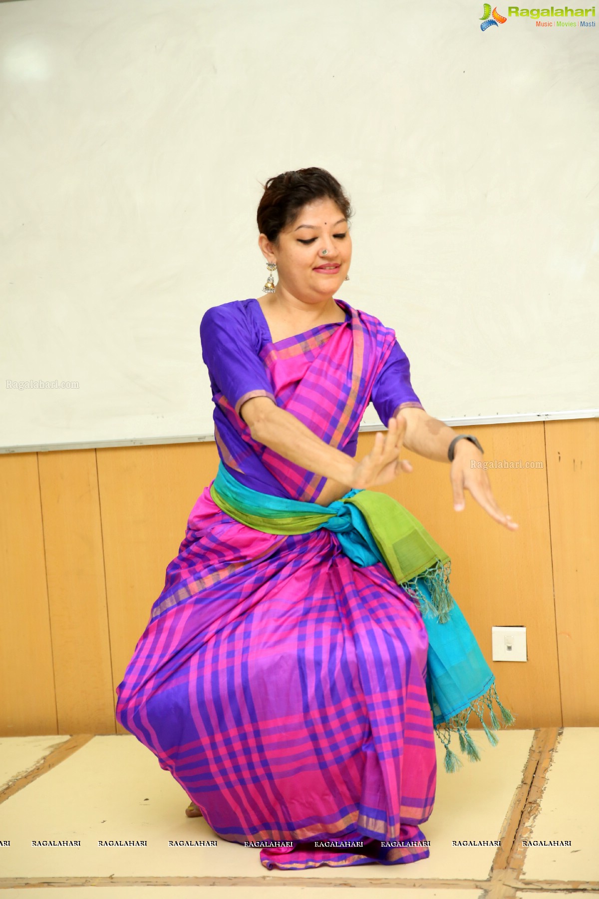 Ms Sunila Gollapudi to Present Andhra Natyam on 16th March, at Phoenix Arena