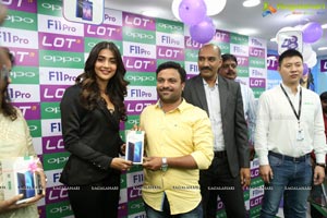 Pooja Hegde Launches OPPO F11 Pro