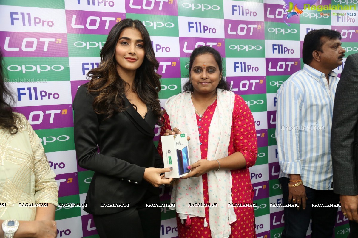 OPPO F11 Pro Grand Launch By Pooja Hegde At Kukatpally Lot Store