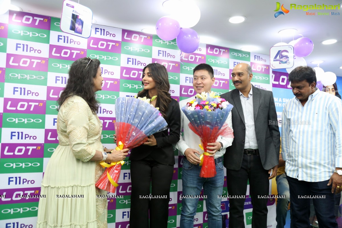 OPPO F11 Pro Grand Launch By Pooja Hegde At Kukatpally Lot Store