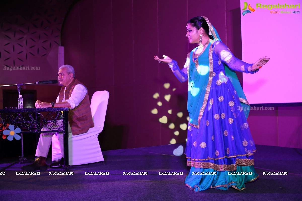 Saheli Presents 'Tasveer Ki Awaaz' - Poetry by Iqbal Patni & Kathak by Archana Misra at The Park 