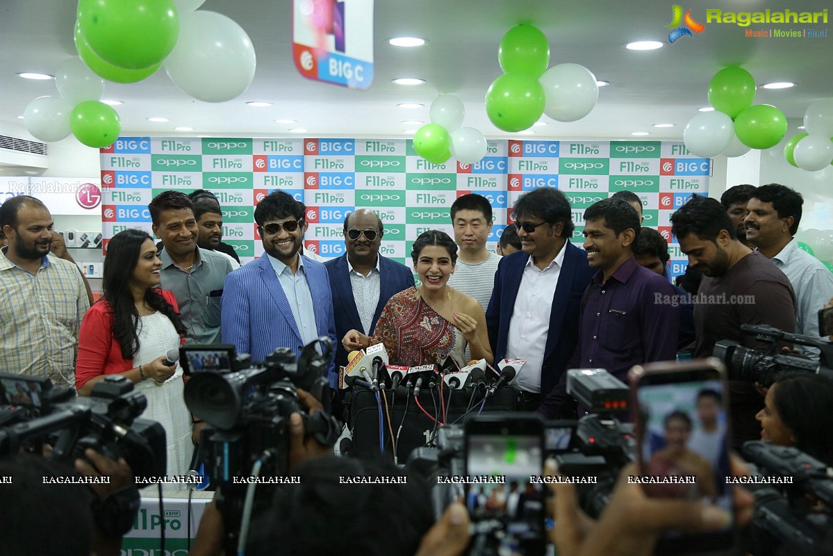 OPPO F11 Pro Grand Launch By Samantha Akkineni @ Big C Mobiles in Vijayawada